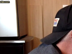 Amatör, Avsugning, Långt ner i halsen, Homosexuell, Glasögon, Handjobb, Mogen