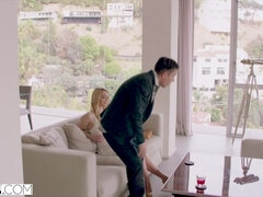 Blond, Kukk suging, Pikk, Slikking, Fitte, Ridning, Barbert, Ludder