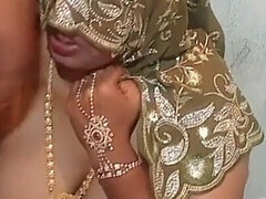 Arabi, Iso kaunis nainen, Suihinotto, Kotitekoinen, Intialainen, Luonnolliset tissit