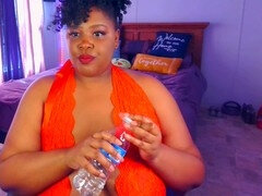Trina Foxx, the sexy cam model, flaunts her voluptuous curves and luscious ebony booty