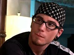 Store pupper, Kukk suging, Brunette, Ansiktssperm, Hardcore, Milf, Trekant, Pupper