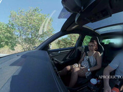 Amatorka, Samochód, Okulary, Latynoska, Mamuśka, Sikanie