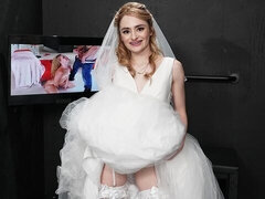 Velik kurac, Fafanje, Doggystyle, Medrasni seks, Naravne joške, Rdečelaska, Najstnice, Joške