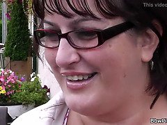 Arsch, Braunhaarige, Geile alte tussi, Kehlenfick, Handjob, Milf, Mutti, Stiefmutter