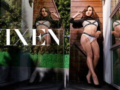 Hatalmas hátsó, Monumentális dákó, Cumizás, Gesztenyebarna, Kutya póz, Természetes, Tini, Begyek