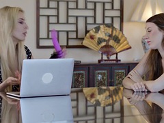 Babe, Velike joške, Fafanje, Hardcore, Lezbijke, Samozadovoljevanje, Najstnice, Igrače