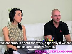 Amatör, Avsugning, Sperma shot, Långt ner i halsen, Handjobb, Milf, Verklighet, Trekant