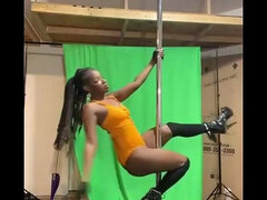 Bisexual, Negro, Pareja, Maduro, Pequeña, Cabello corto, Solo, Trio