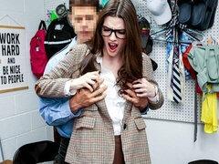 18, Velika rit, Velik kurac, Velike joške, Fafanje, Doggystyle, Pisarna, Najstnice