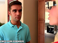 Nikita Von James & Rikki Six moms nail teens