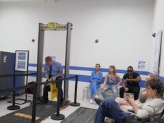 18 χρονον, Μεγάλος πούτσος, Μεγάλα βυζιά, Πίπα, Μελαχροινή, Ηδ, Ώριμη γυναίκα, Έφηβος