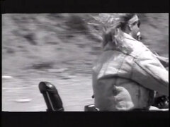 Красивые, Блондинки, Грудастые, Соски, На публике, Киски, Втроем, Винтаж