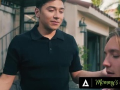 Tetas grandes, Polla, Penetracion con dedos, Madres para coger, Montar, Chorro, Madrastra, Intercambio de parejas