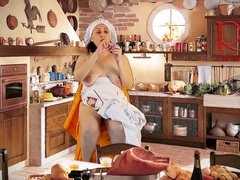 Обнаженные, Ретро