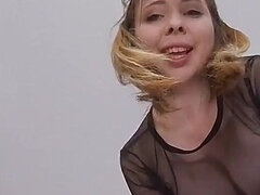 Cherry English - Face Sitting Domme