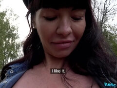 Mouthful Of Cum For Sexy Brunette 1 - Thomas Hyka