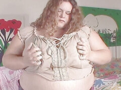 Αμερικάνος, Κώλος, Μεγάλος κώλος, Μεγάλα βυζιά, Δονητής, Μαλακία με το δάχτυλο για γυναίκες, Οργασμός, Μόνος