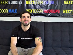 Hairy amateur sportsman with tattoos jerks off cock in casting video