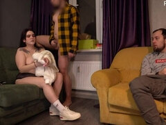 Boquete, Morena, Jato de porra, Pau, Feito em casa, Enorme, Marido, Esposa