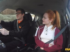 Amatööri, Suihinotto, Auto, Takaapäin, Käsihoito, Ulkona, Näkökulma pov, Niellä