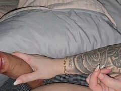 Stjärt mot mun, Stor stjärt, Avsugning, Handjobb, Man, Mamma, Monster, Styvmamma