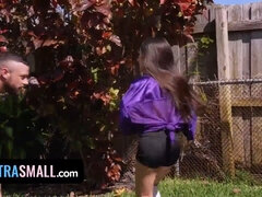 18, 아마추어, 큰 음경, 오랄섹스, 깊은목구멍, 도기스타일, 하드코어, 젖가슴