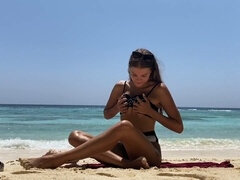 Strand, Give finger, Hotel, Onani, Orgasme, Solo