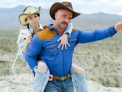 Rumpe, Stor kukk, Kukk suging, Bakfra, Naturlige bryster, Tynn, Tenåring, Pupper