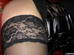 Kuřba, Stříkání spermatu, Prstění, Honění, Manželka v domácnosti, Dospělé, Punčochy, Manželka