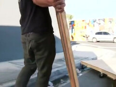 Kulissien takana, Ruskeahiuksinen, Rintava, Söpö, Naamallinen, Luonnollinen, Orgasmi, Julkinen