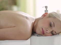 Massage Rooms Soft skinned beauty's juicy hole tingles after