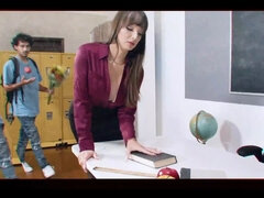 큰 가슴, 오랄섹스, 사정 샷, 체육관, 핸드잡, 나이든, 밀프, 거칠게