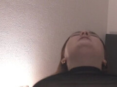 18 jaar, Enthousiasteling, Mooie dikke vrouwen, Huisgemaakt, Voorbinddildo, Tiener