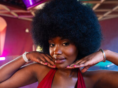 George Uhl and Lexi Luv in an interracial cuckolding scene