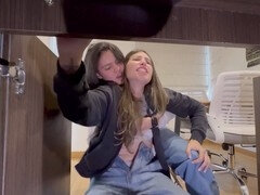 Amateur, Tromperie, Cocu, Jeans, Lesbienne, Domestique, Orgasme, Nénés