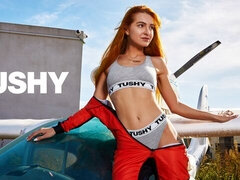 Anális szex, Hálószoba, Monumentális dákó, Cumizás, Kutya póz, Természetes mellek, Vékony, Tini