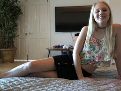 Amatéři, Blondýna, Kuřba, Footjob, Přítelkyně, Vlasaté, Honění, Pička