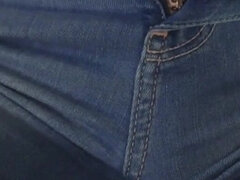 Treat My Pussy Again! Vacuum Cleaner Masturbation in Jeans