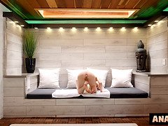 Scarlett Hampton begs for her tight asshole to be filled and dripping with cum