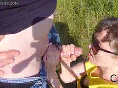 Любители, Минет, Кончили внутрь, Семяизвержение, Ласковые ручки, Оргазм, На природе, На публике