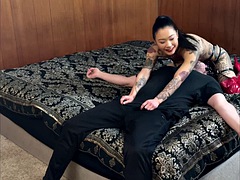 Asiáticoa, Bebê, Fetiche