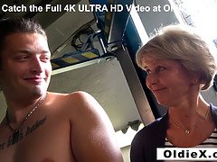 Velik kurac, Fafanje, Babica, Dekle drka tiča, Spodnje perilo, Saggy joške, Obrito