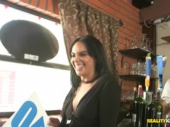 Culo grande, Mamada, Corridas, Corridas faciales, Lamidas, Dinero, Perforación, Coño