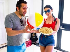 デカ尻, デカチン, デカパイ, ビキニ, フェラチオ, 茶髪の, バック