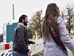 Babe, Stor pik, Pik sutte, Dobbelt penetration, Hårdt, Udendørs, Trekant, Bryster