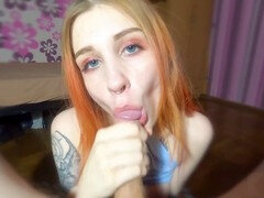 Tattooed hottie Leah Aloe gives an eager blowjob after school