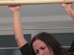 Badeværelse, Give finger, Kæreste, Køkken, Lesbisk, Slikning, Fisse, Vibrator