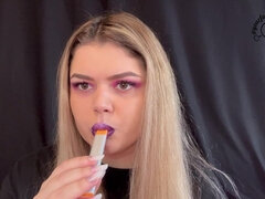 18, Amatööri, Iso kaunis nainen, Blondi, Tupakoiva, Soolo, Teini