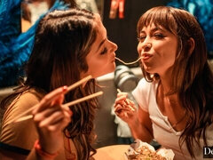 Culo, Lesbica, Leccata, Masturbazione, Figa, Rasata, Magra, Strippaggio