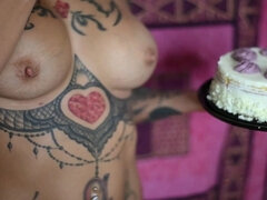 Enthousiasteling, Bruinharig, Eten, Klein, Alleen, Tatoeage, Nat